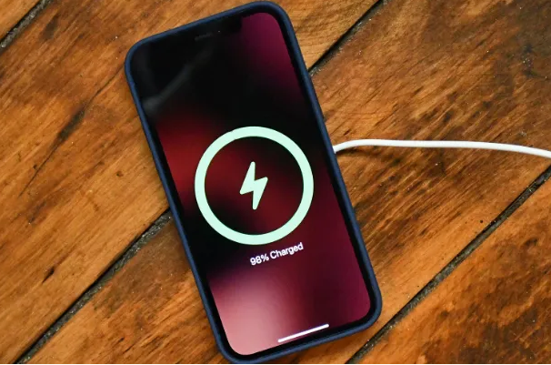 临江苹果手机维修分享iPhone如何正确充电 