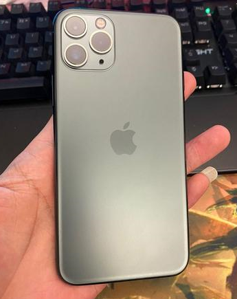 临江苹果维修点分享iPhone 11 Pro黑屏小众故障解析 